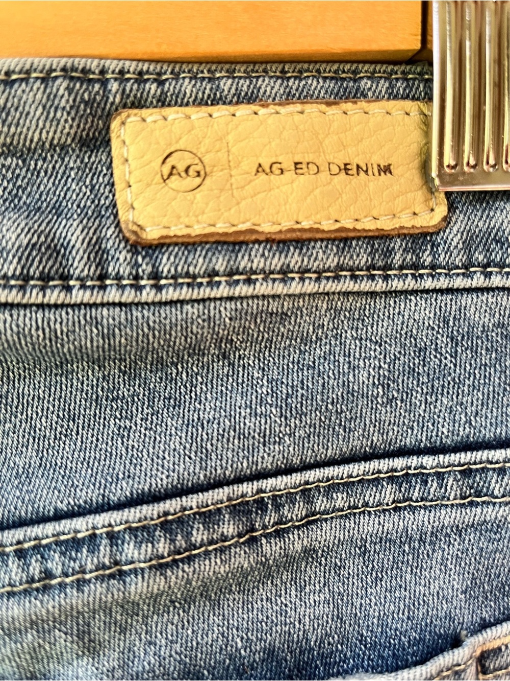AG Adriano Goldschmied Farrah Boot Cut Crop Light Wash Size 25 - Picture 7 of 10